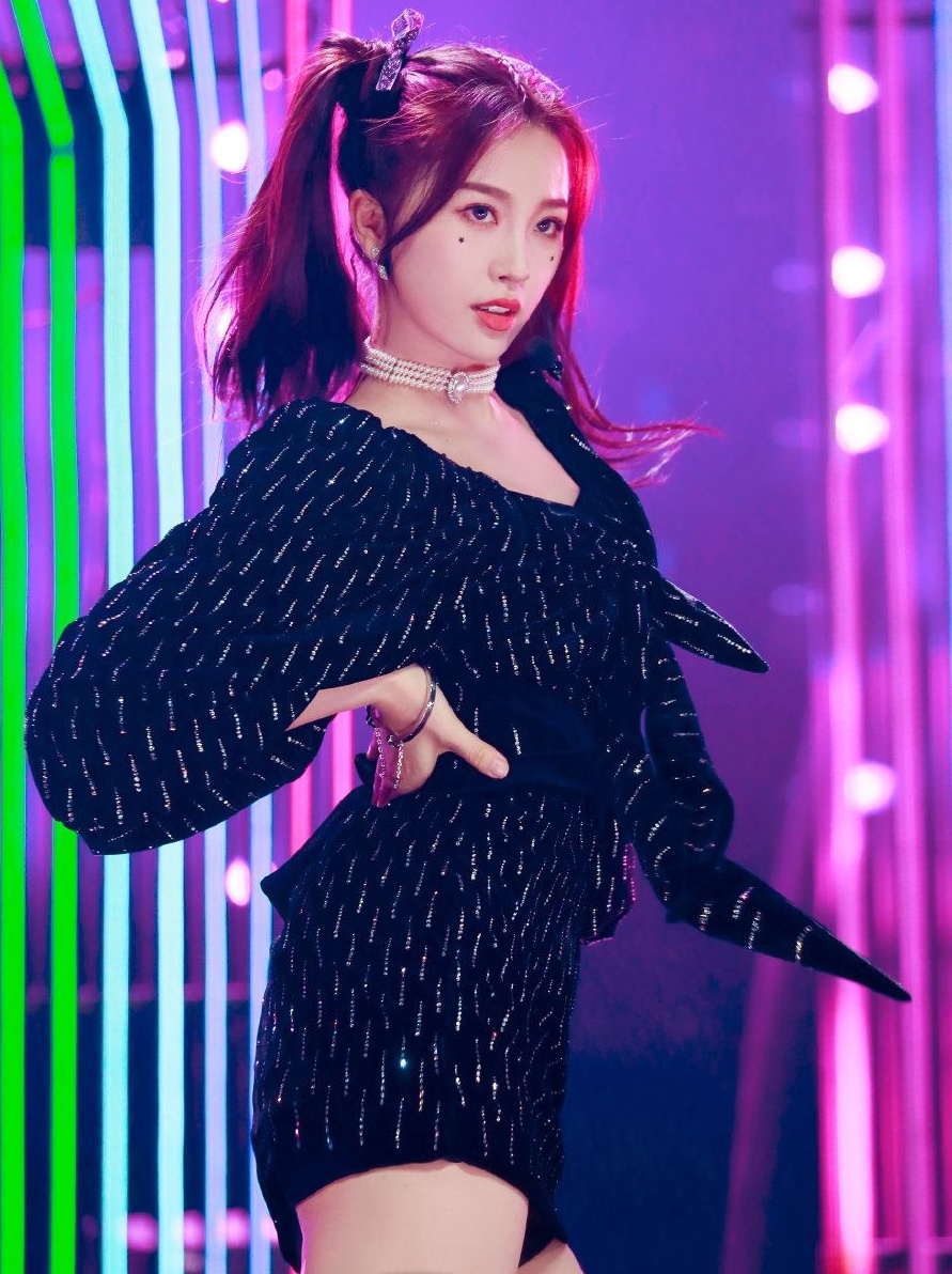 Nghệ sĩ trẻ Trung Quốc chật vật khi không thể ra mắt ảnh 2 Nghe si tre Trung Quoc chat vat khi khong the ra mat anh 2