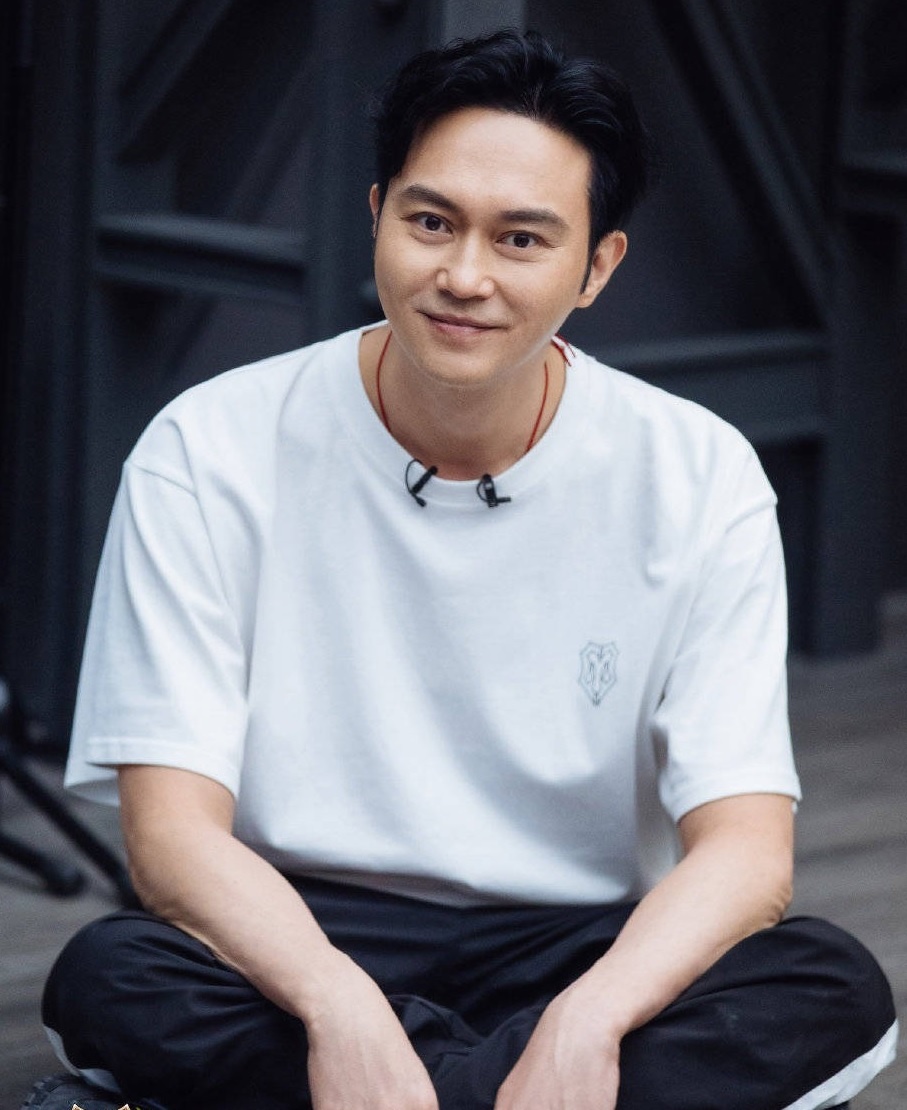 Truong Tri Lam muon giai nghe som anh 1