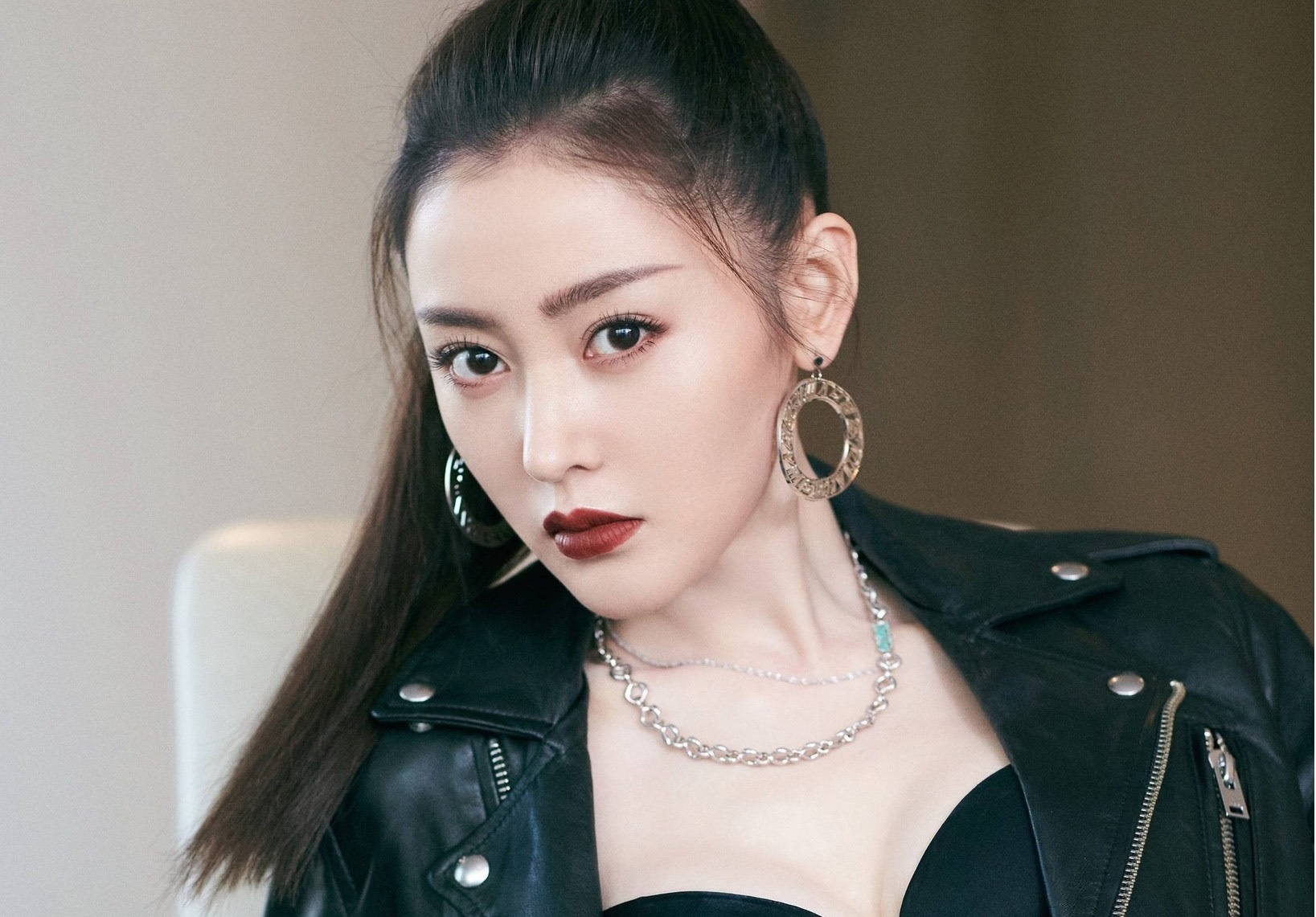 Truong Thien Ai vuc day su nghiep nho Ngo Kinh hinh anh