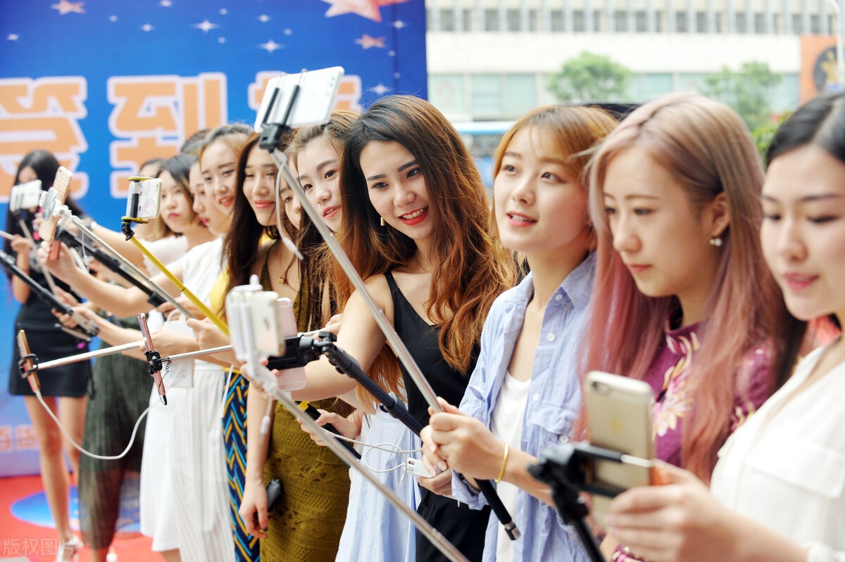 Trung Quoc manh tay voi sao mang anh 6