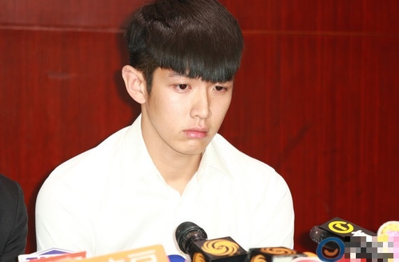 Trung Quoc cam nghe si dinh an ma tuy hinh anh