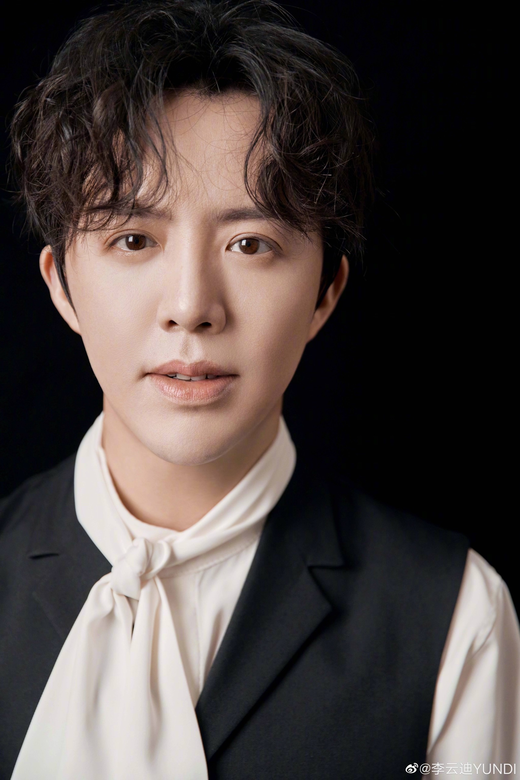 Lý Vân Địch bị bắt vì mua dâm ảnh 1 Ly Van Dich bi bat vi mua dam anh 1