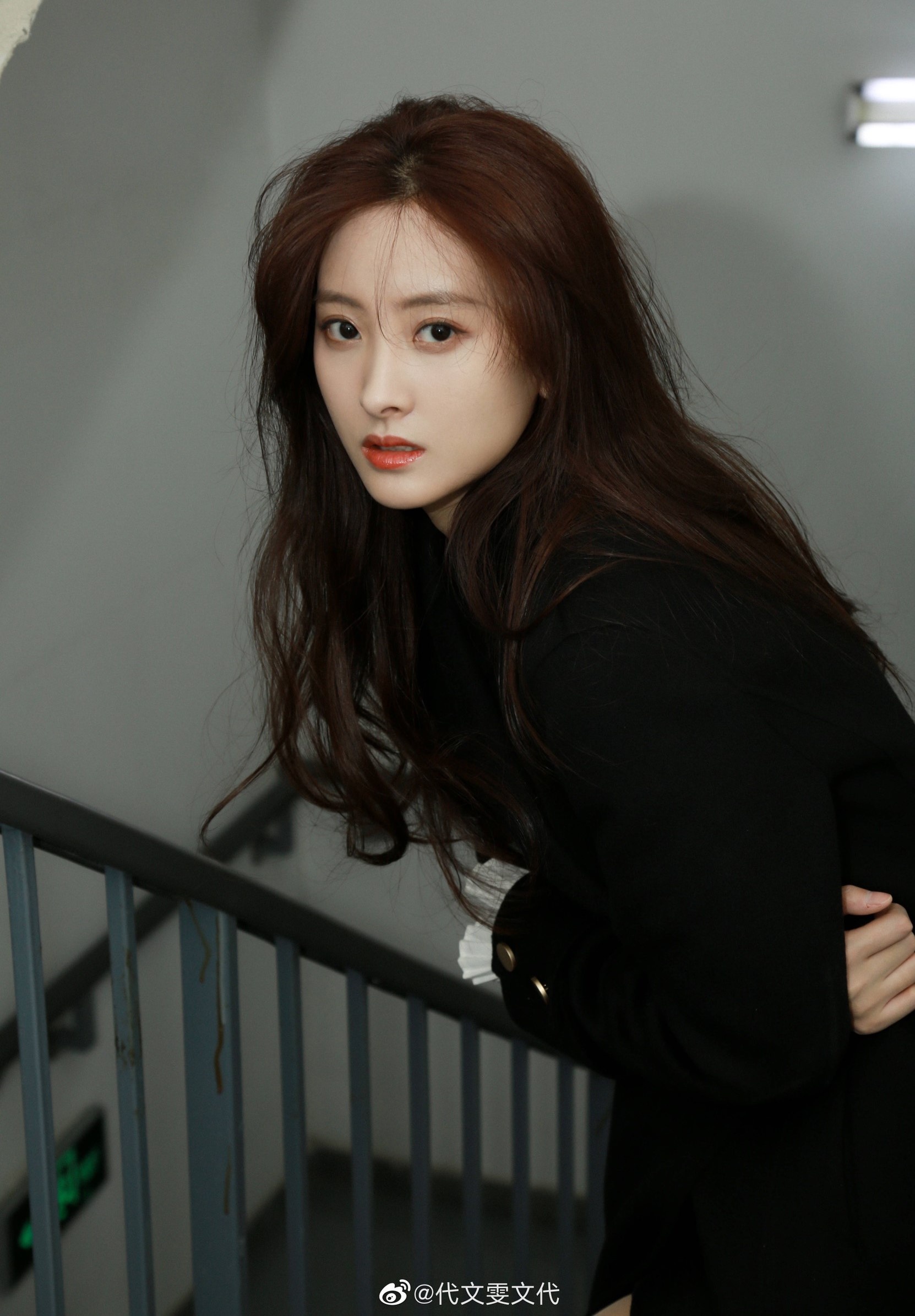 Mat toi cua showbiz Trung anh 1