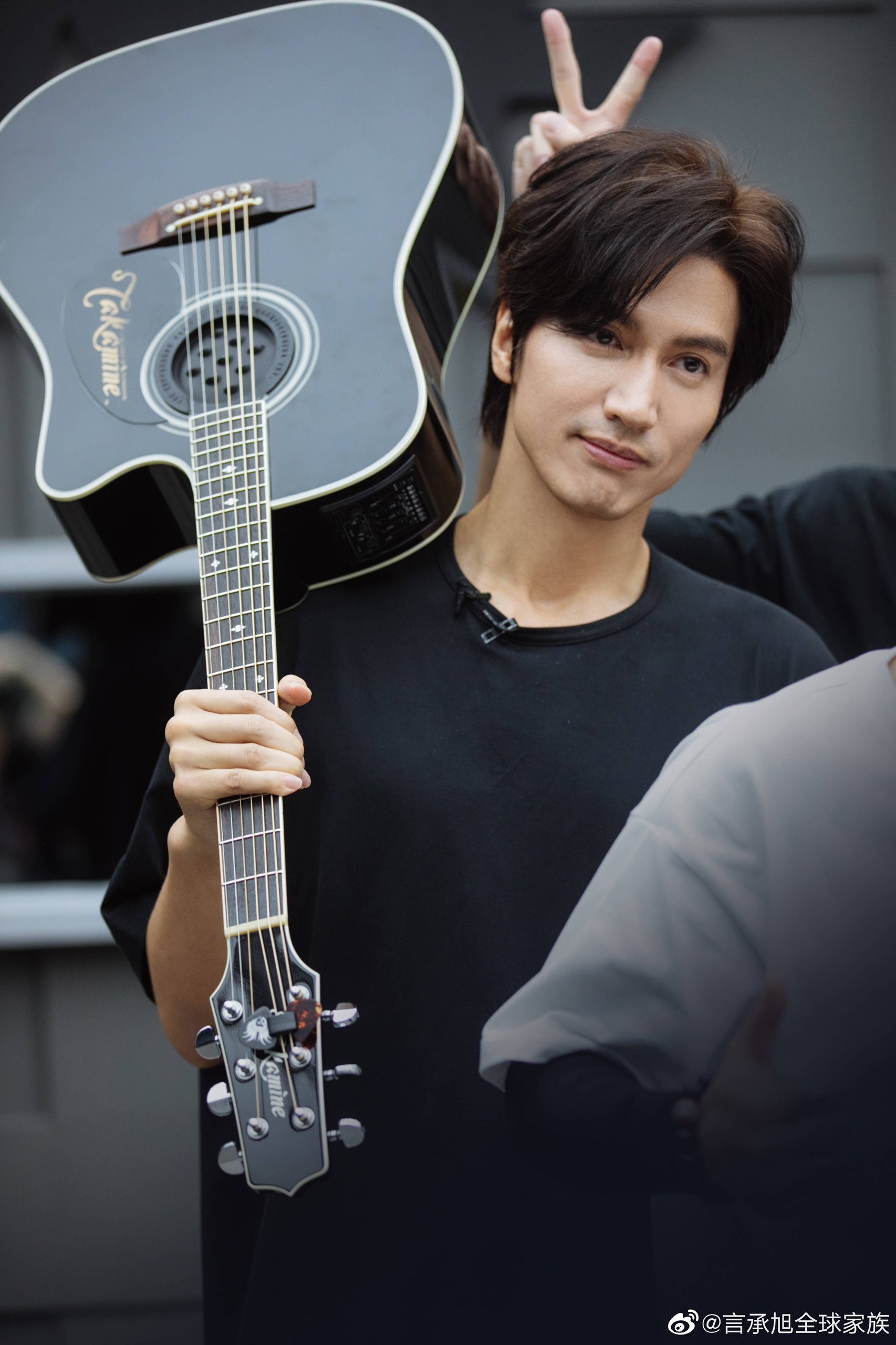 Nhom nhac tu show Anh trai vuot moi chong gai anh 5