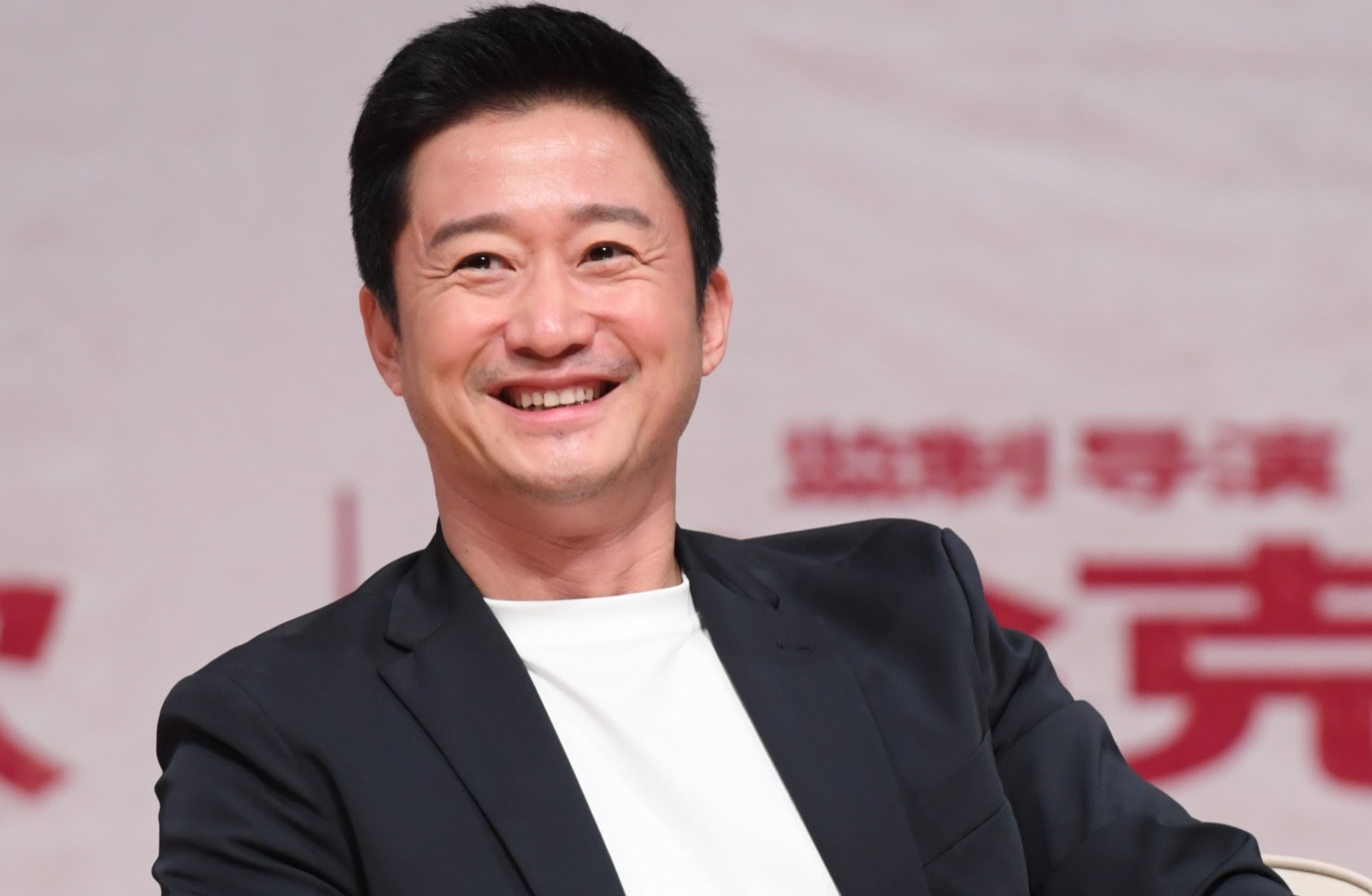 Phim cua Ngo Kinh vuong tranh cai khi ra mat o Hong Kong hinh anh