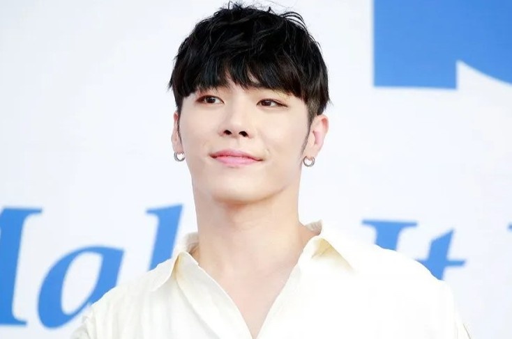 Ca si Wheesung bi cam song hinh anh