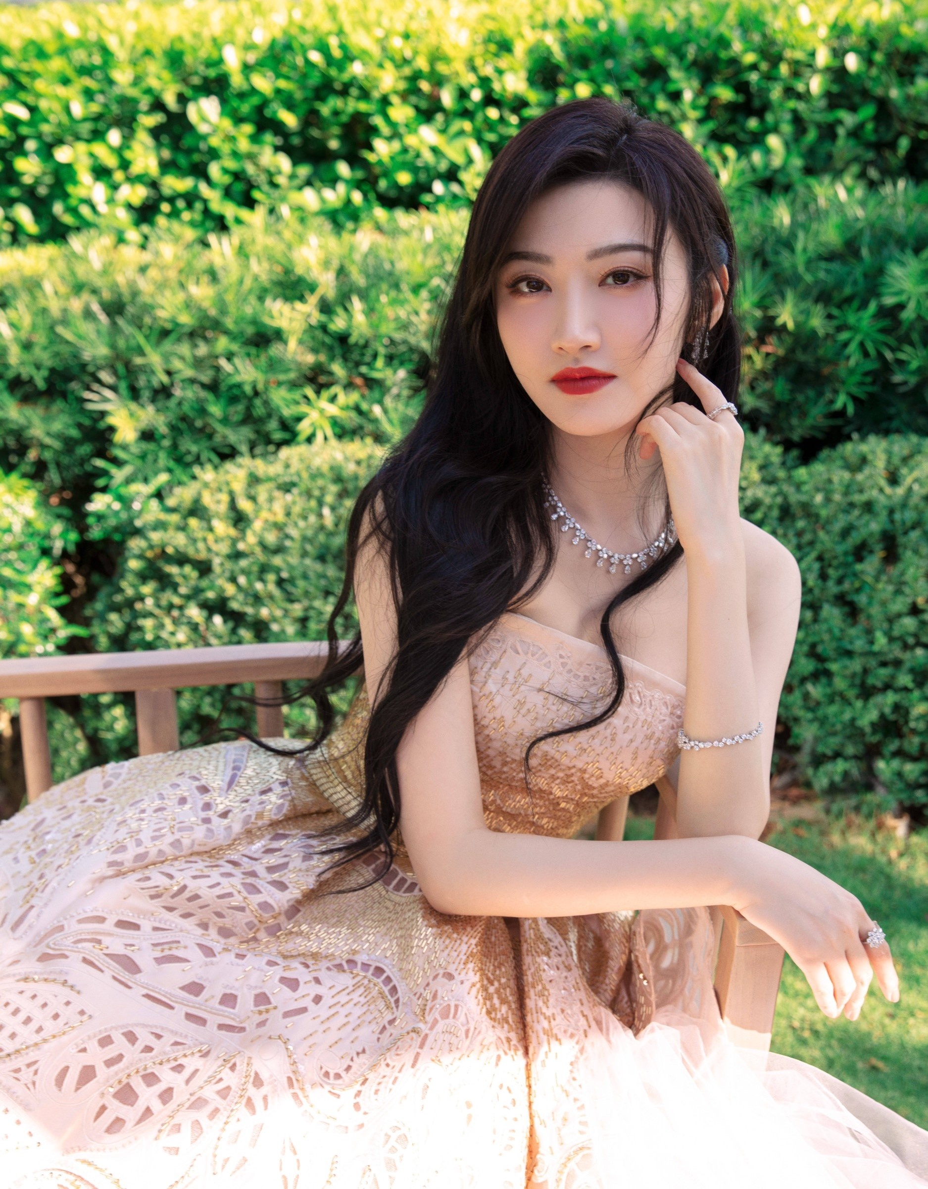 Thảm đỏ Bazaar 2021 ảnh 8 Tham do Bazaar 2021 anh 8