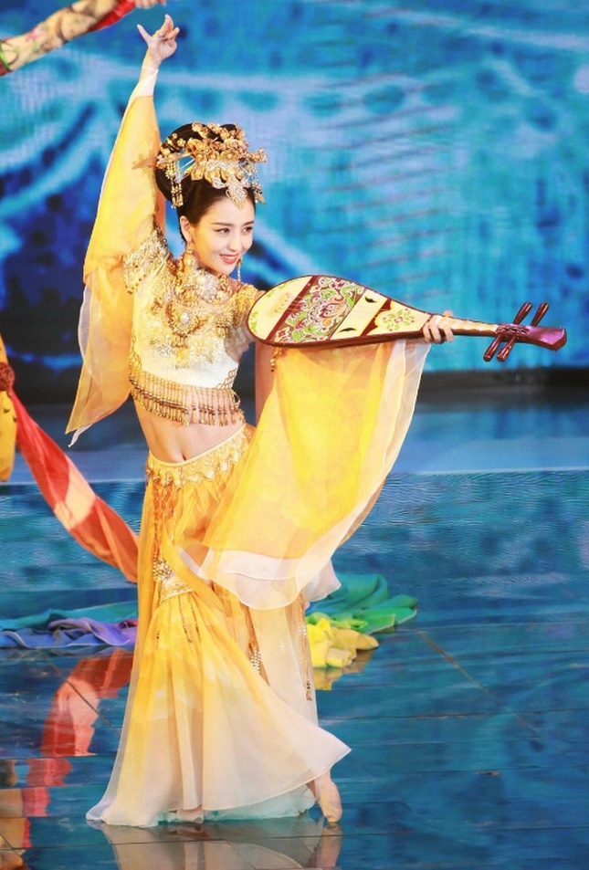 Dior boi nho van hoa Trung Quoc anh 5