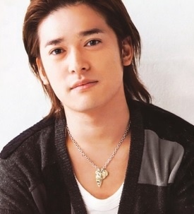 Sousuke Takaoka lam nhan vien gom rac anh 3