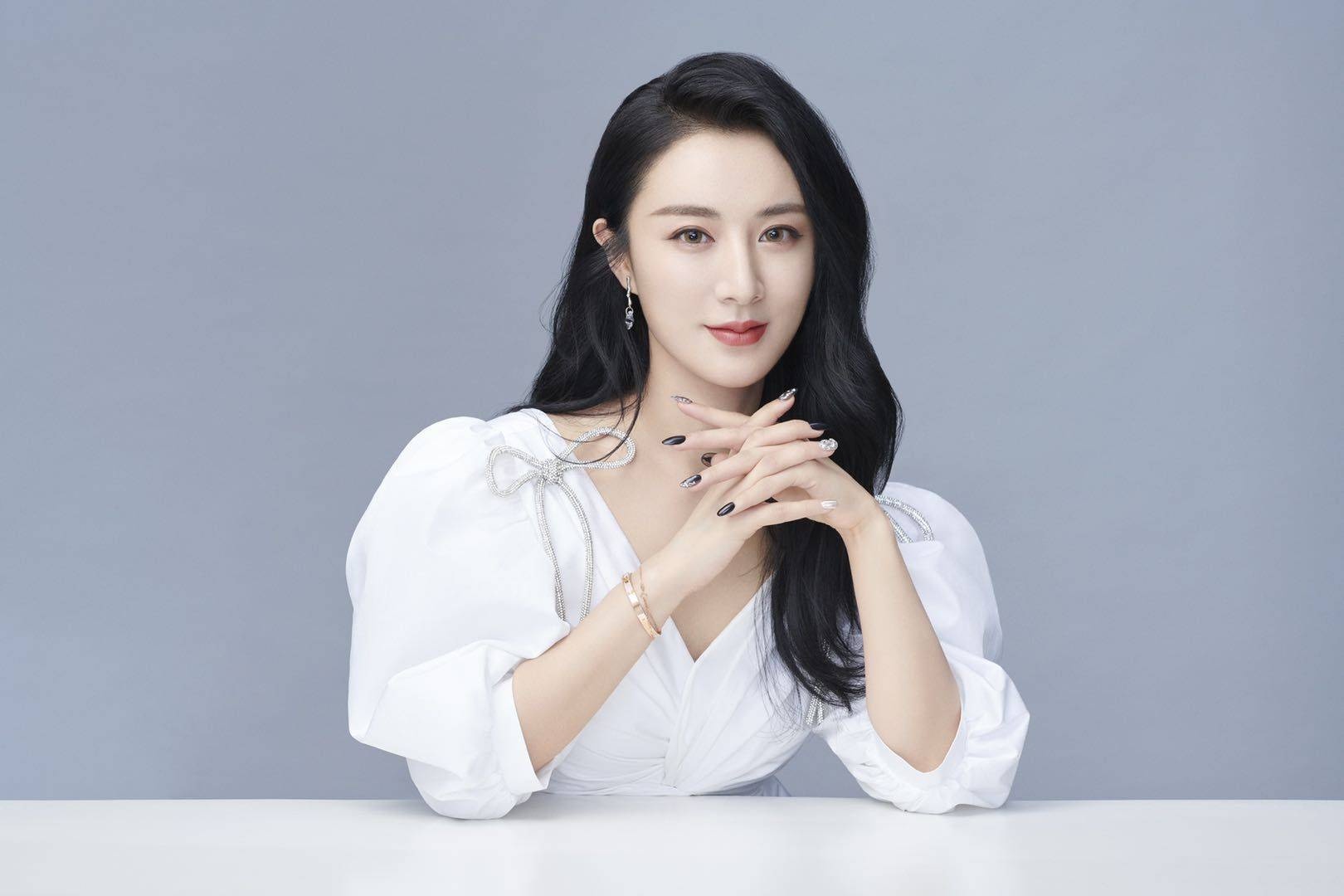 Vi A tron thue anh 1