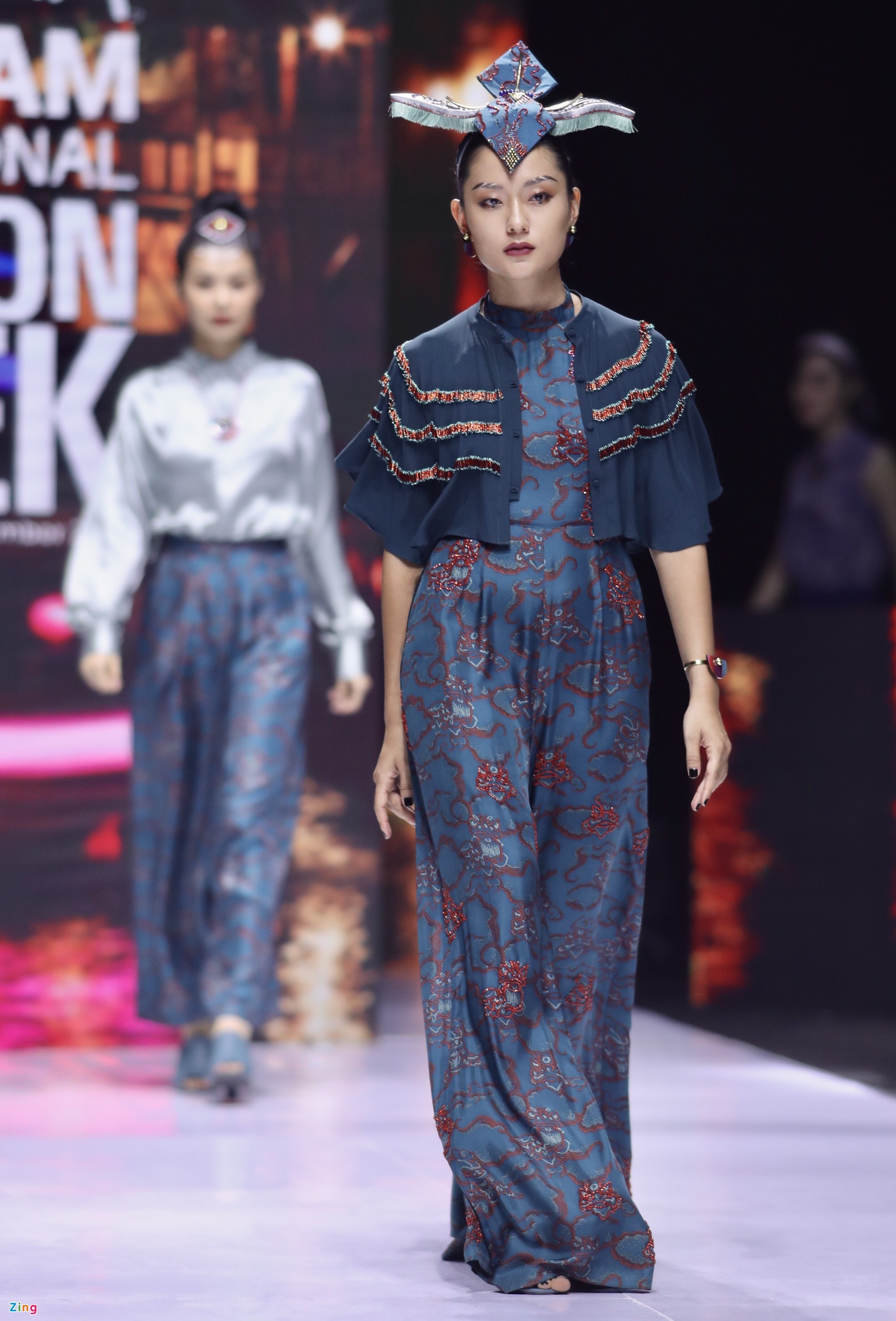 Aquafina Vietnam International Fashion Week 2021 anh 2