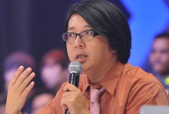 Nhac si Vien Duy Nhan bi hon me sau hinh anh