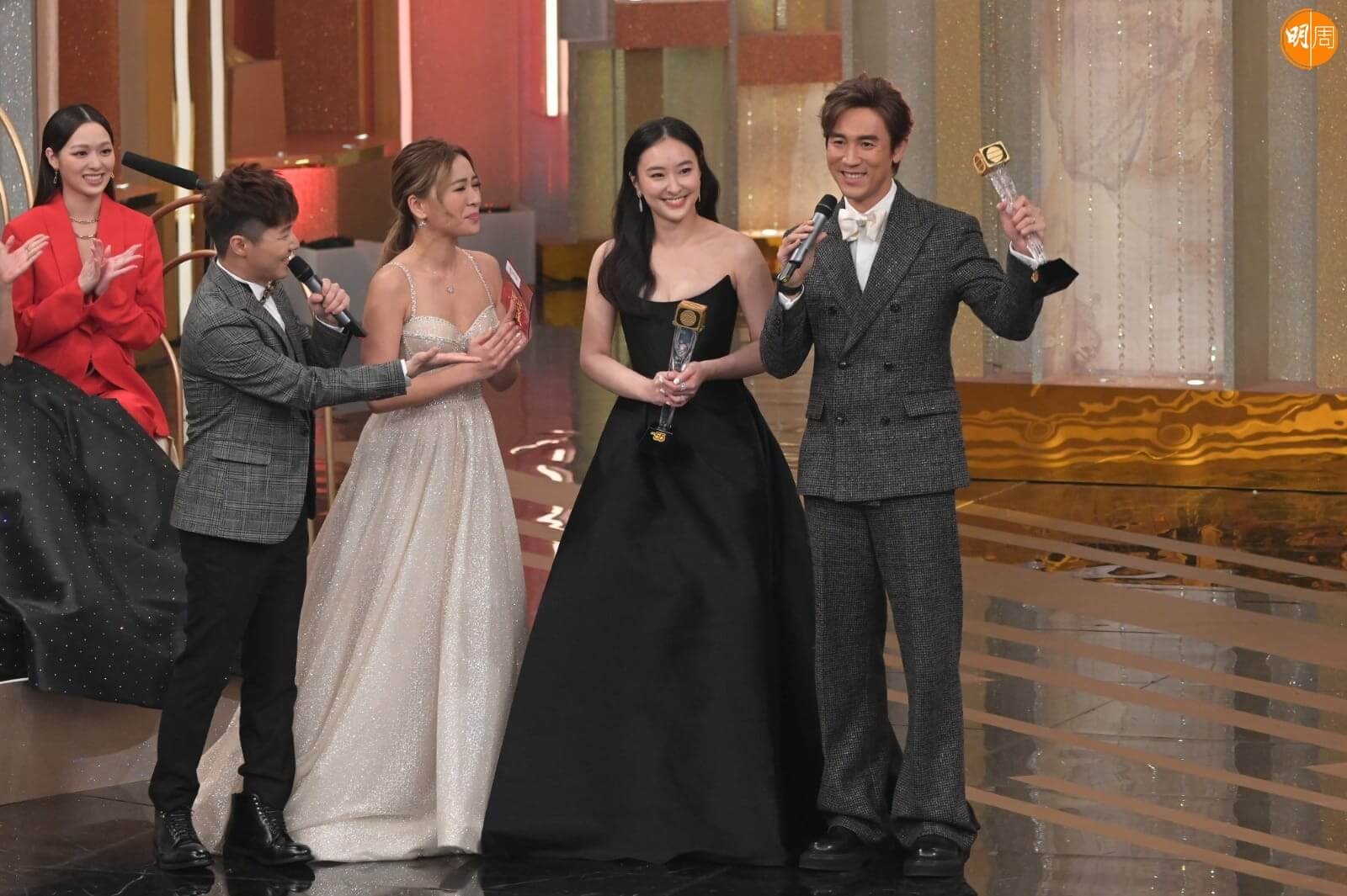 le trao giai thuong nien TVB anh 16