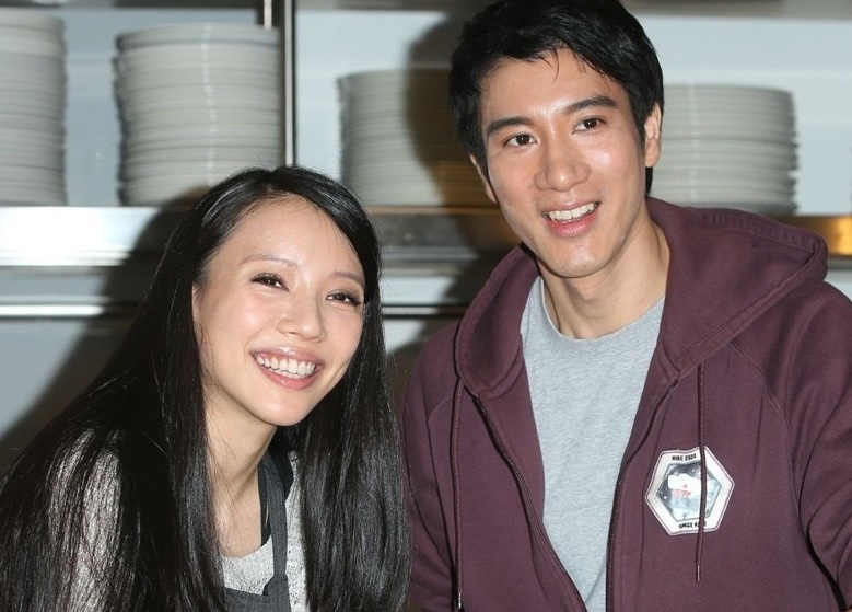 Thoa thuan ly hon giua Vuong Luc Hoanh va vo cu hinh anh