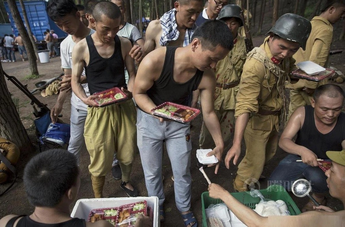 Dien vien quan chung Trung Quoc anh 3