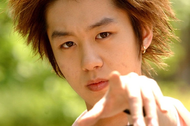 Ca si Lee Tae Geun nguy kich hinh anh