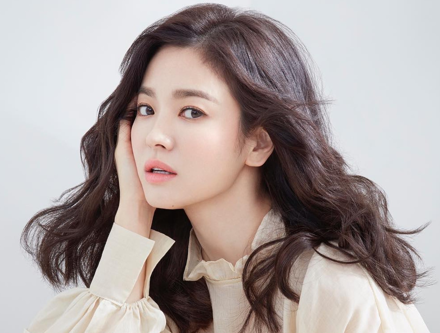 Song Hye Kyo va bien kich 'Hau due mat troi' tai hop hinh anh