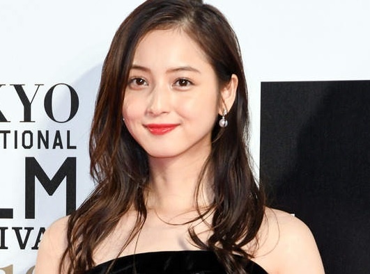 Minh tinh Nhat Ban tha thu cho chong vu ngoai tinh hinh anh