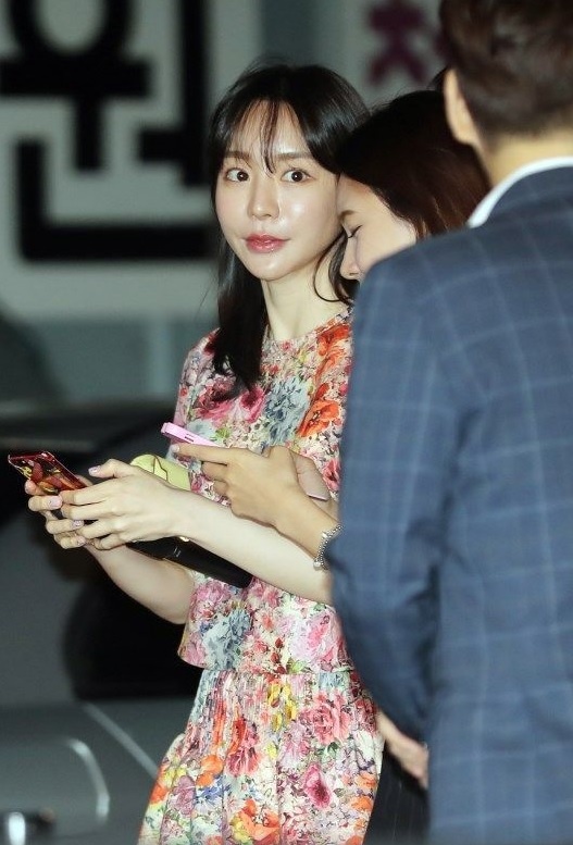 Hwang Hana ngoi tu 20 thang anh 2