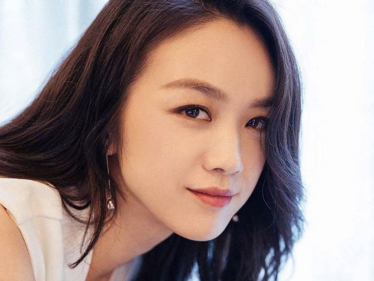 Thang Duy vuong tin ly than chong dao dien hinh anh