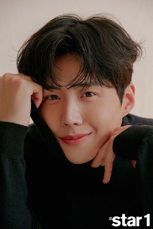 Kim Seon Ho am tham lam tu thien anh 1