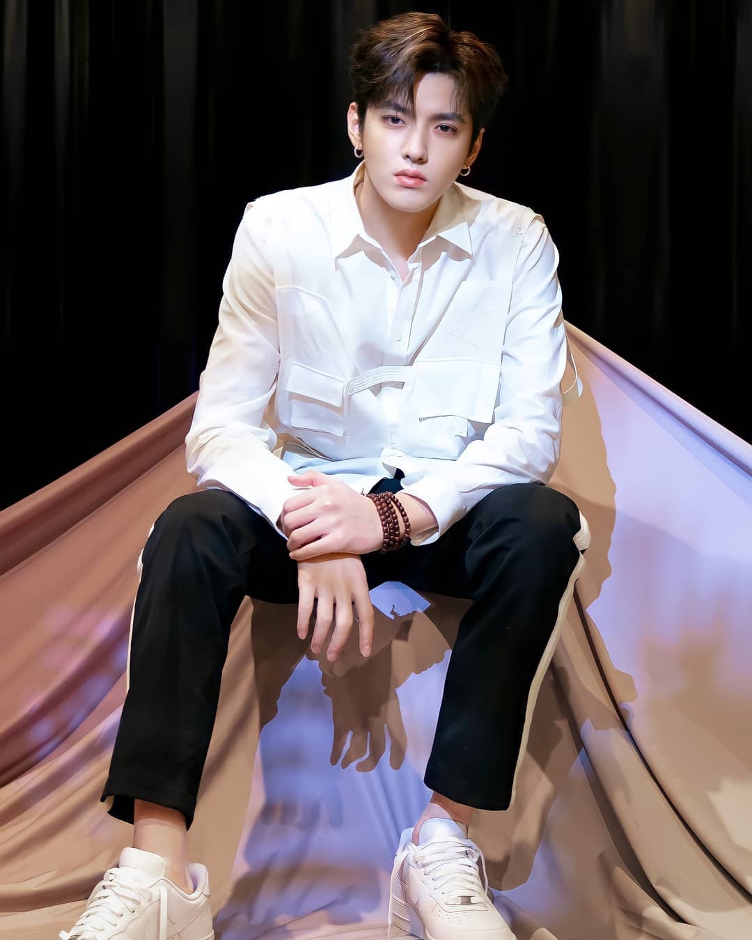 Ngô Diệc Phàm bị bắt ảnh 2 Ngo Diec Pham bi bat anh 2