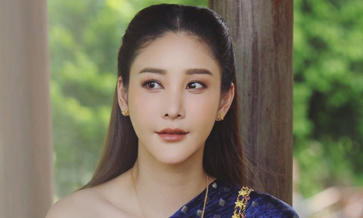 38 gio tim kiem va truc vot thi the nu dien vien Thai Lan hinh anh