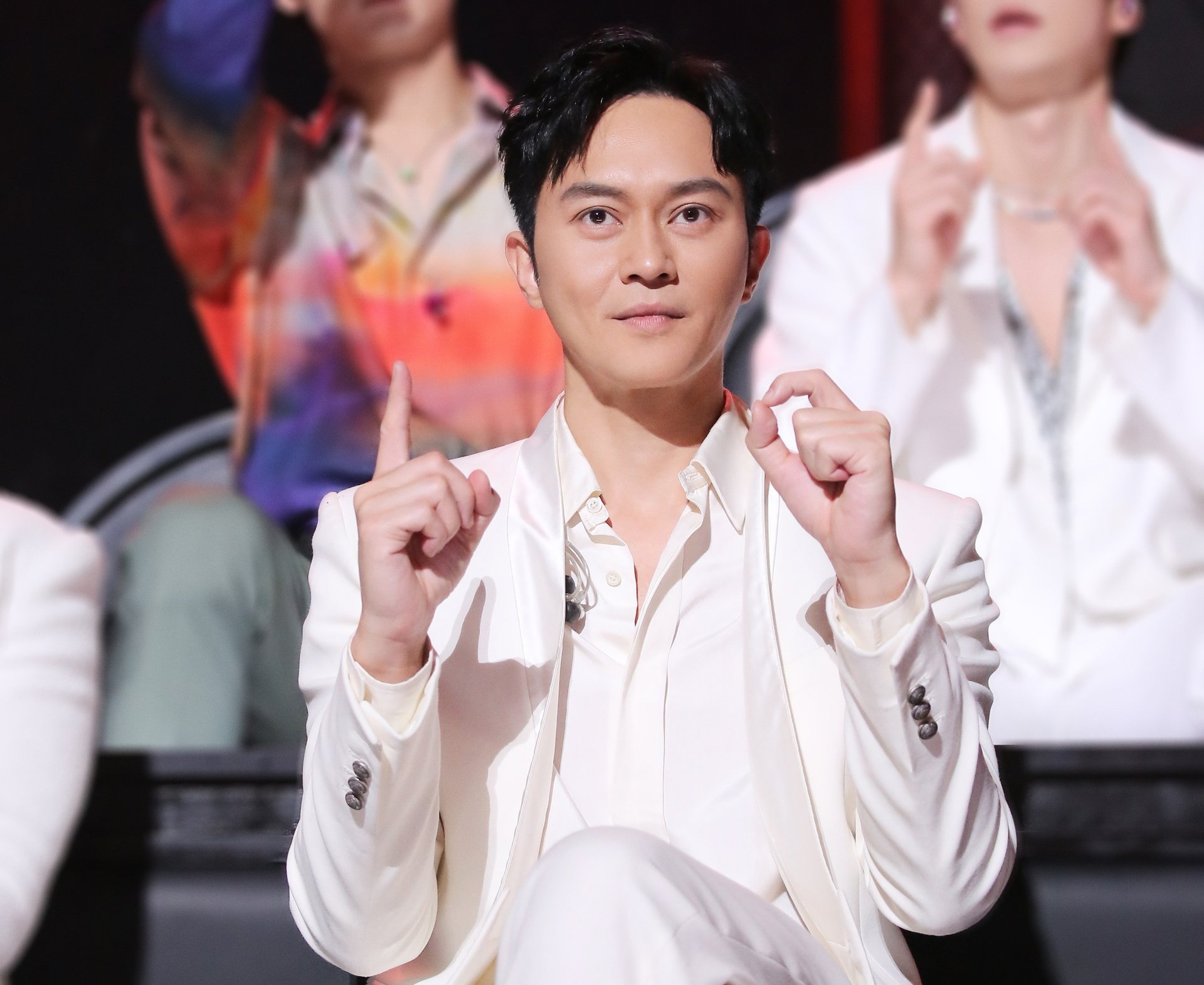 Trương Trí Lâm hạ thù lao ảnh 2 Truong Tri Lam ha thu lao anh 2