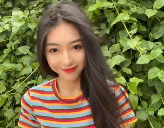 Nguoi mau Dam Vien qua doi o tuoi 20 hinh anh