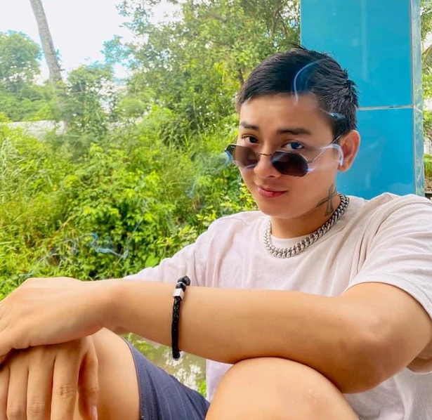 Cuoc song o que cua Hoai Lam anh 2