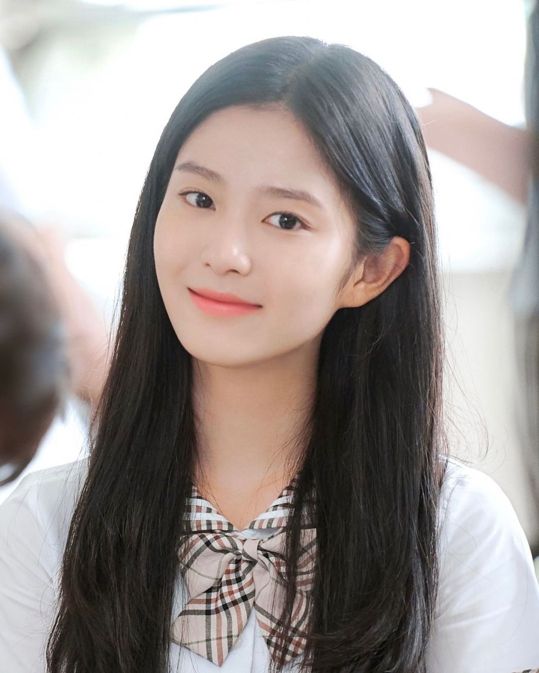 Sao nữ sinh năm 2003 cạo đầu đóng nữ tu ảnh 5 Sao nu sinh nam 2003 cao dau dong nu tu anh 5