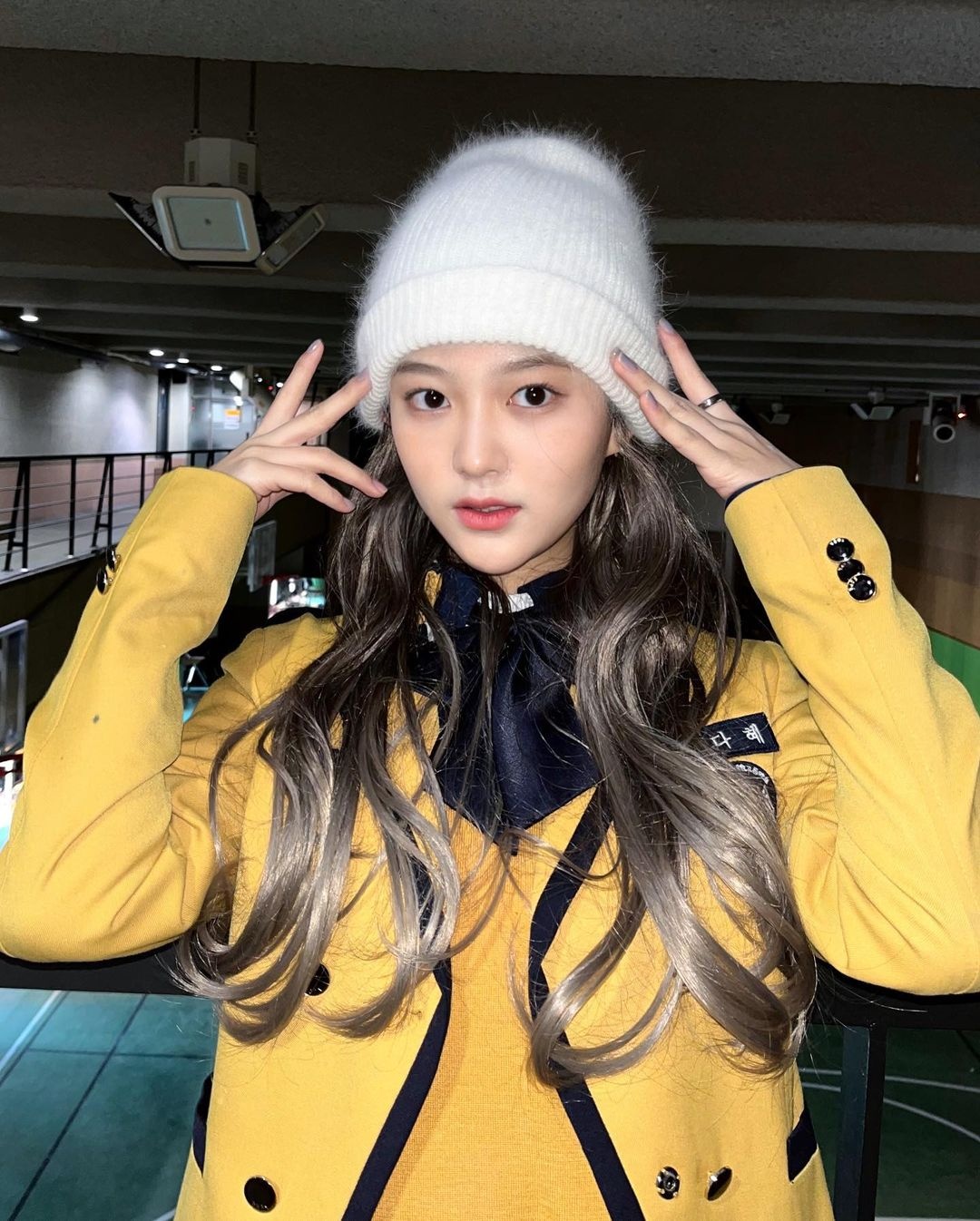 Sao nữ sinh năm 2003 cạo đầu đóng nữ tu ảnh 7 Sao nu sinh nam 2003 cao dau dong nu tu anh 7