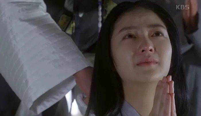 Sao nu sinh nam 2003 cao dau dong nu tu anh 2