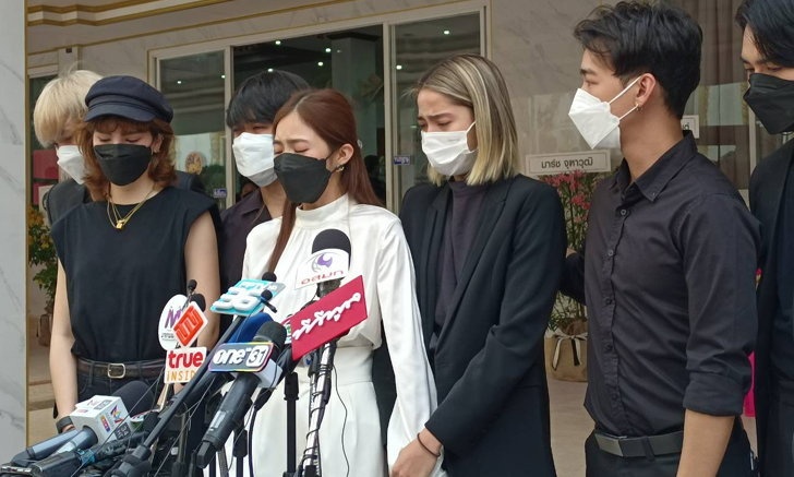 Beam Papangkorn Lerkchaleampote qua doi anh 4