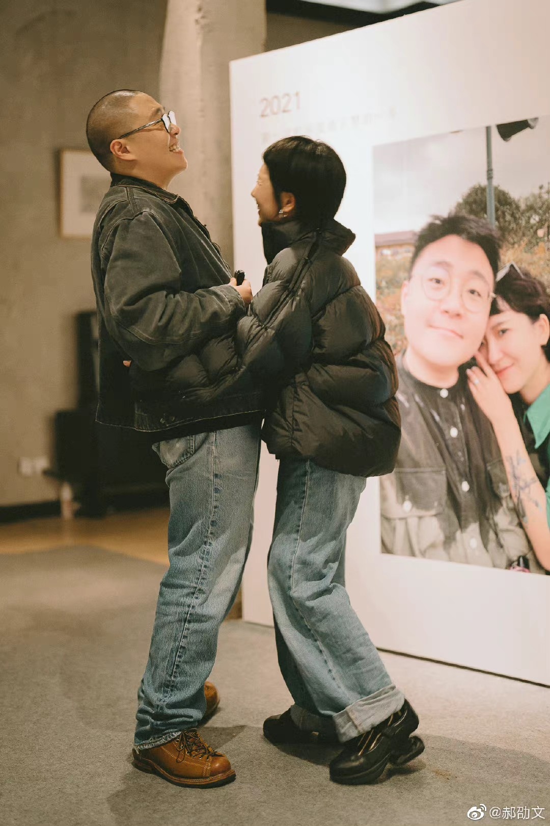 Hác Thiệu Văn cầu hôn bạn gái ảnh 3 Hac Thieu Van cau hon ban gai anh 3