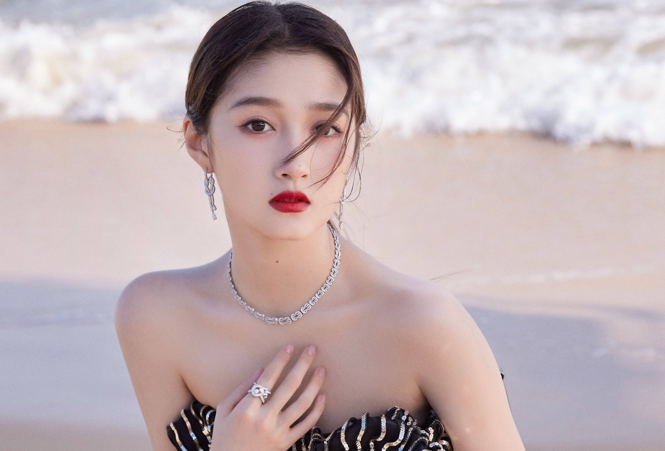 Quan Hieu Dong bi kien hinh anh