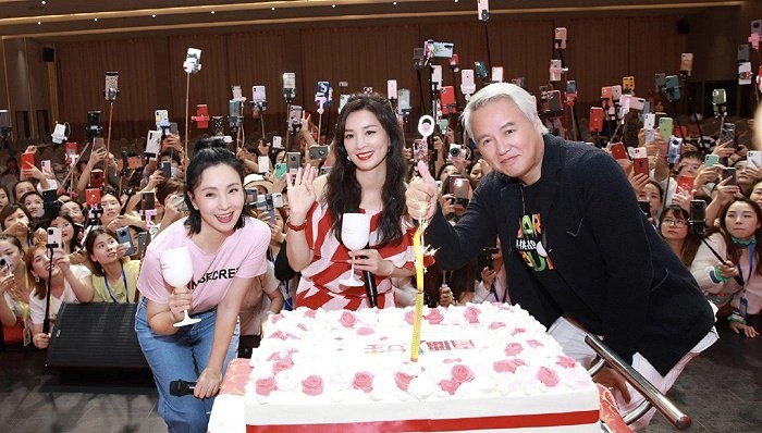 Truong Dinh kinh doanh da cap anh 1