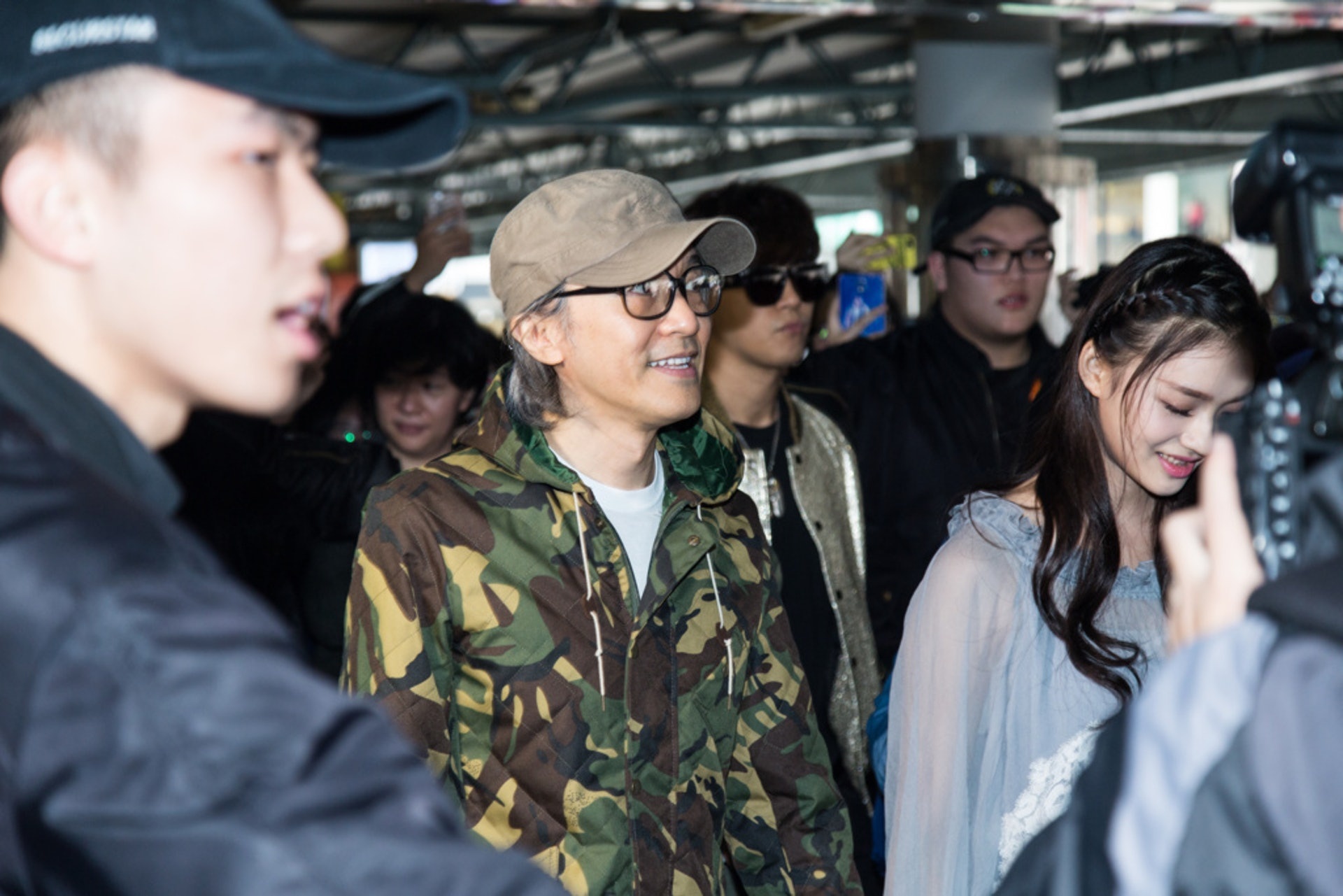 My nhan ngu 2 chua the ra mat anh 1