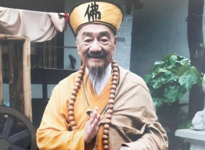 Sao gao coi TVB Luong Hung qua doi hinh anh