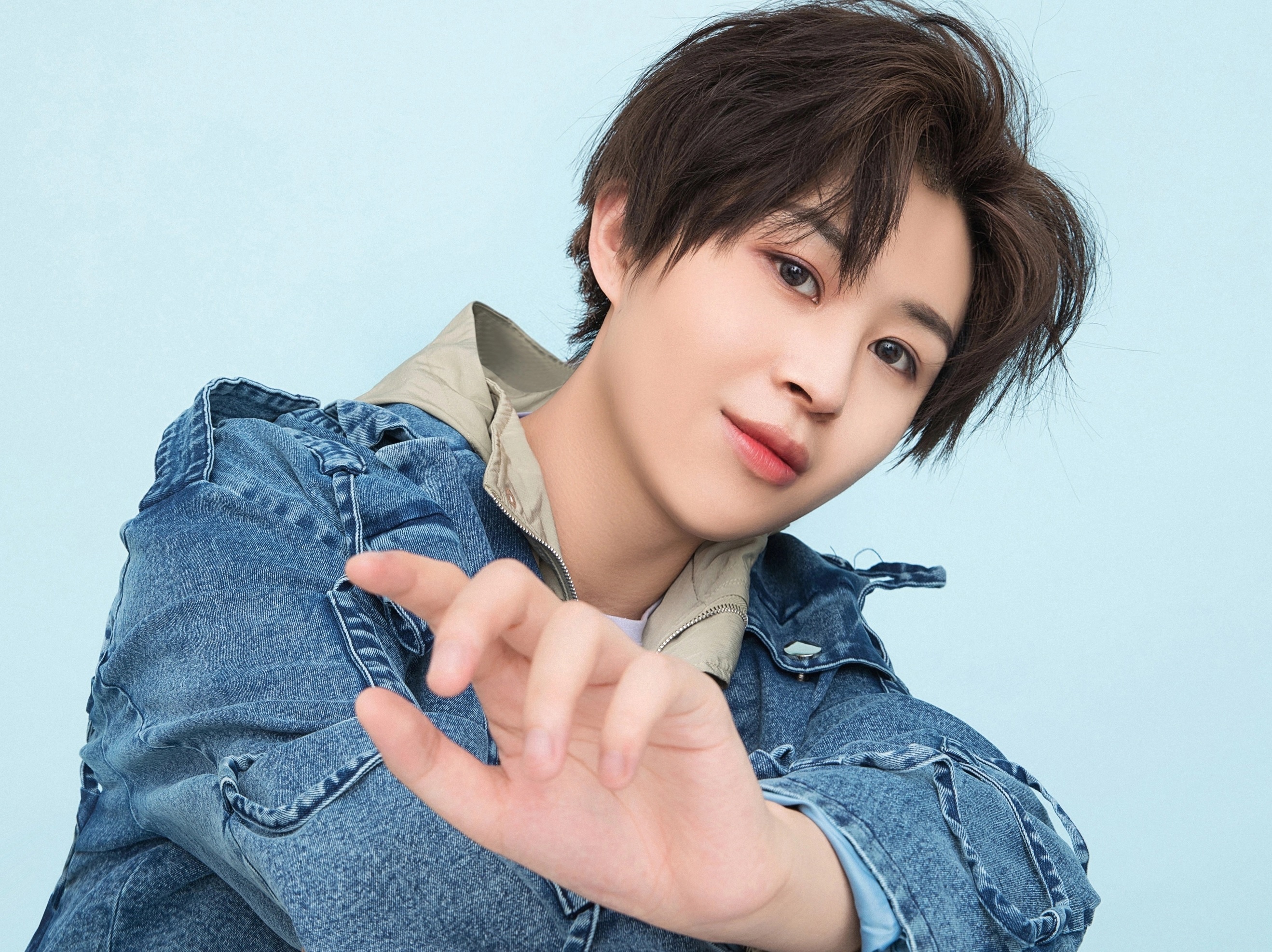 Nam than tuong Trung Quoc ngoi tu vi lua dao hinh anh