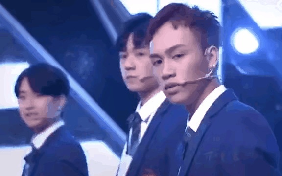 Show giai tri Dai Loan gay tranh cai anh 3