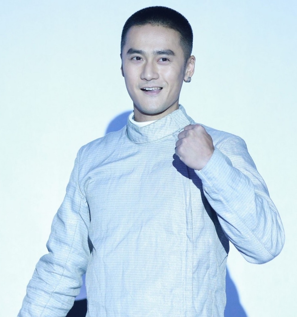 Tưởng Kình Phu làm shipper ảnh 3 Tuong Kinh Phu lam shipper anh 3