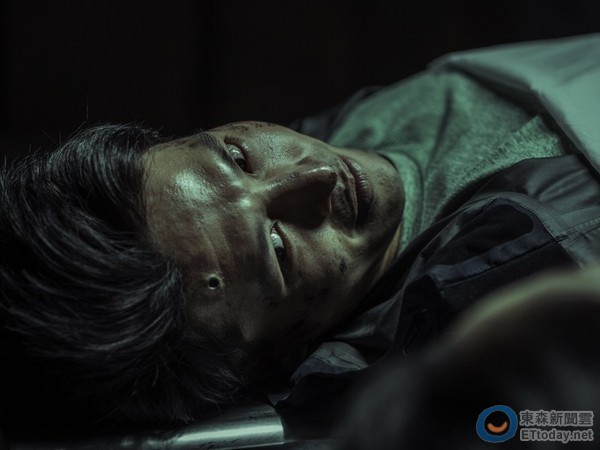 Đóng vai xác chết ảnh 3 Dong vai xac chet anh 3