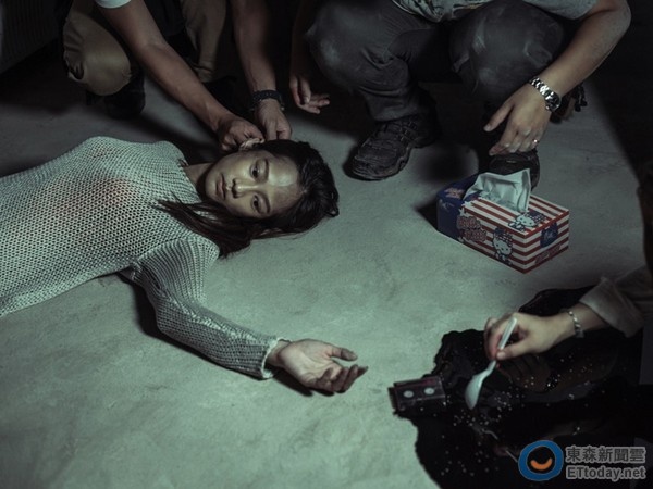 Đóng vai xác chết ảnh 6 Dong vai xac chet anh 6