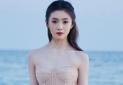 Luu Hao Ton bi loat nhan hang tay chay hinh anh