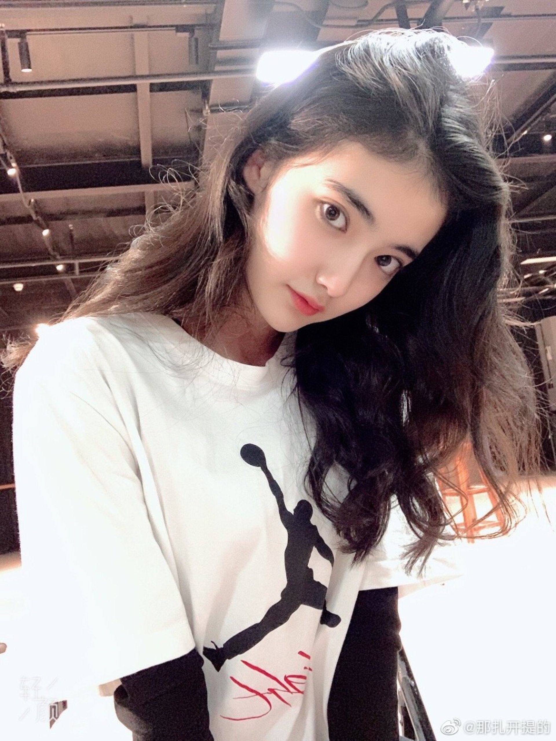 My nhan trong Mong hoa luc anh 10