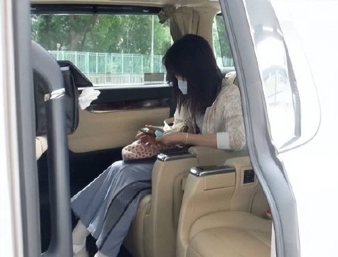 Quan Vịnh Hà suy sụp ảnh 2 Quan Vinh Ha suy sup anh 2