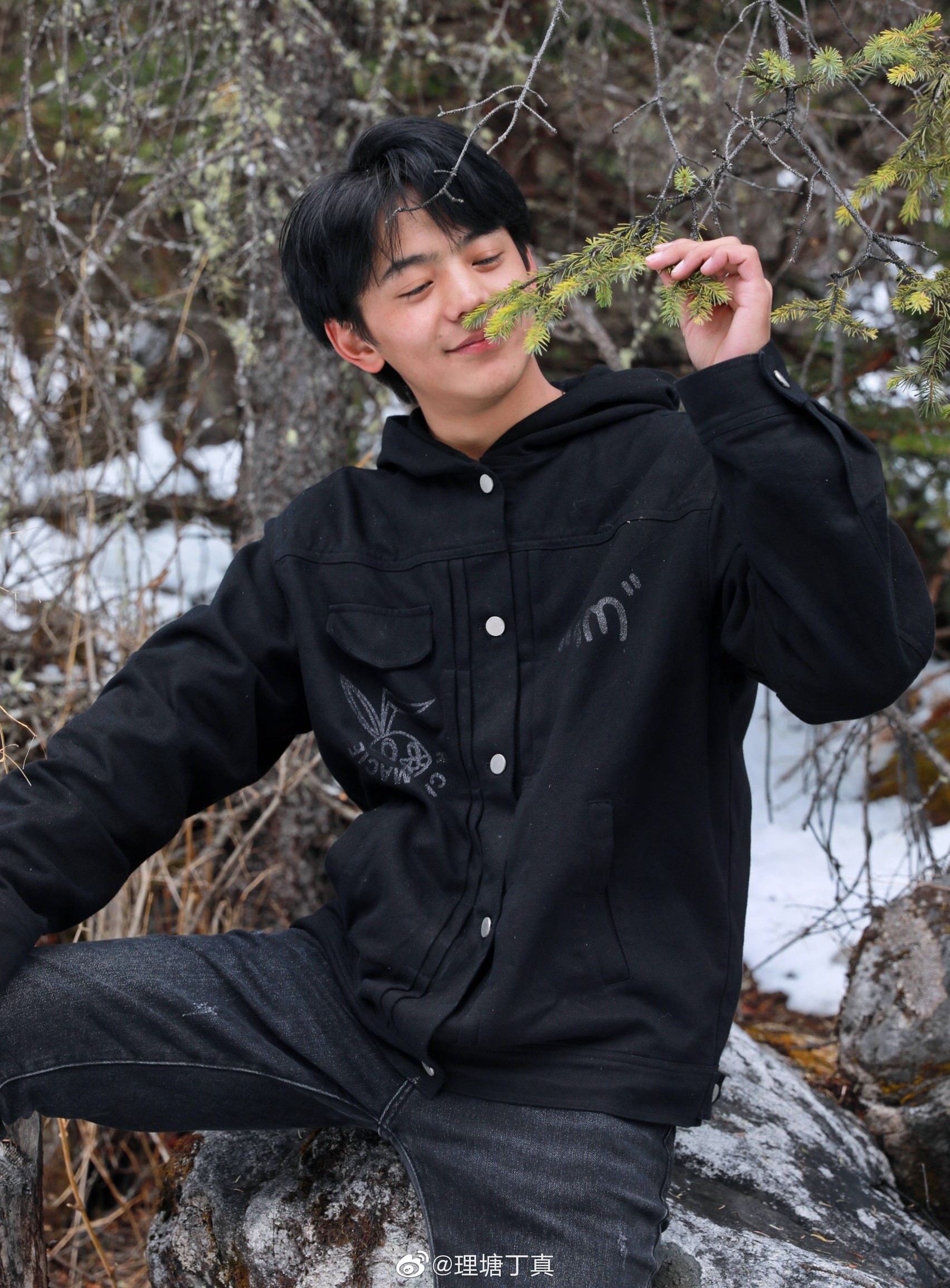 Chàng trai chăn bò Đinh Chân ảnh 3 Chang trai chan bo Dinh Chan anh 3