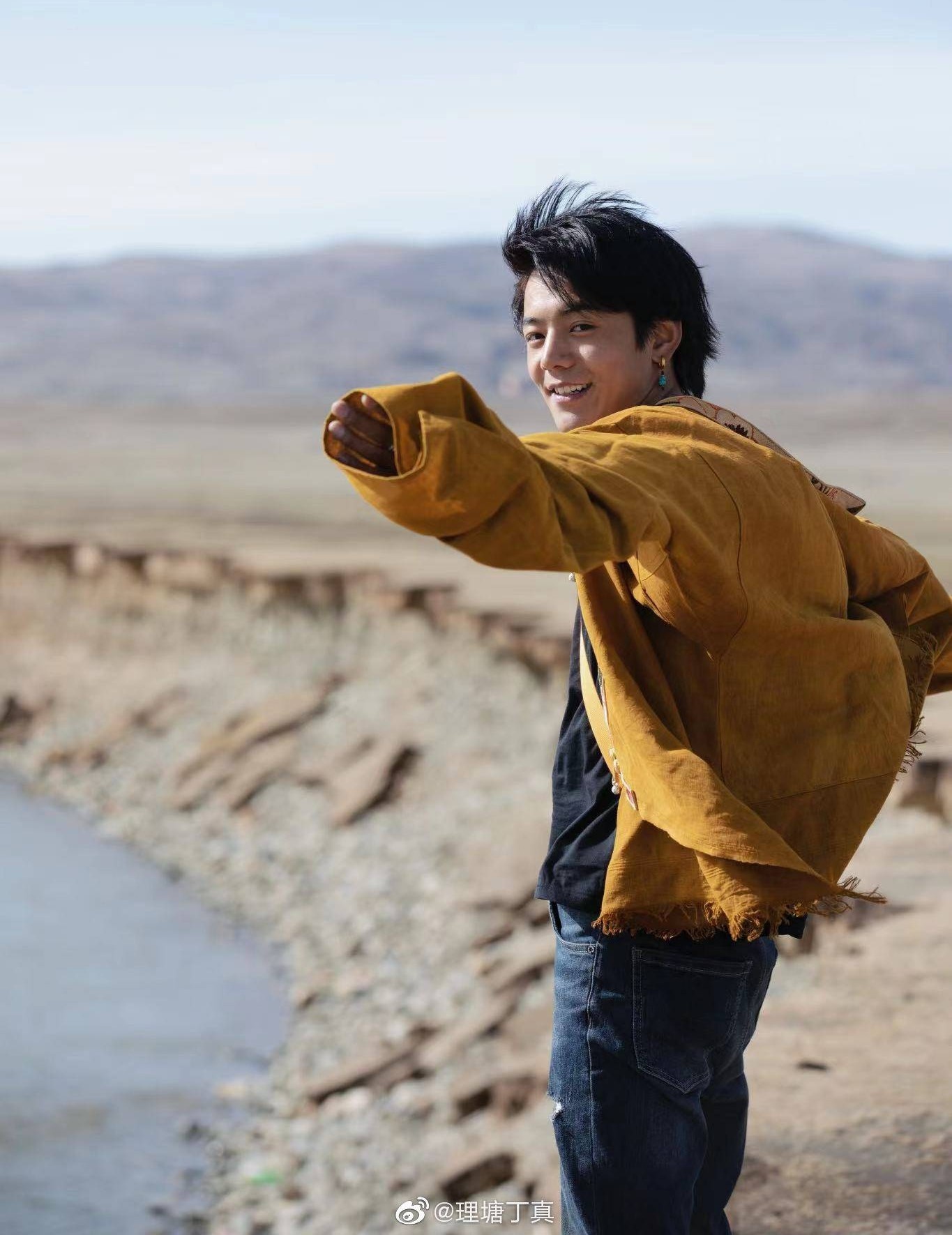 Chàng trai chăn bò Đinh Chân ảnh 4 Chang trai chan bo Dinh Chan anh 4