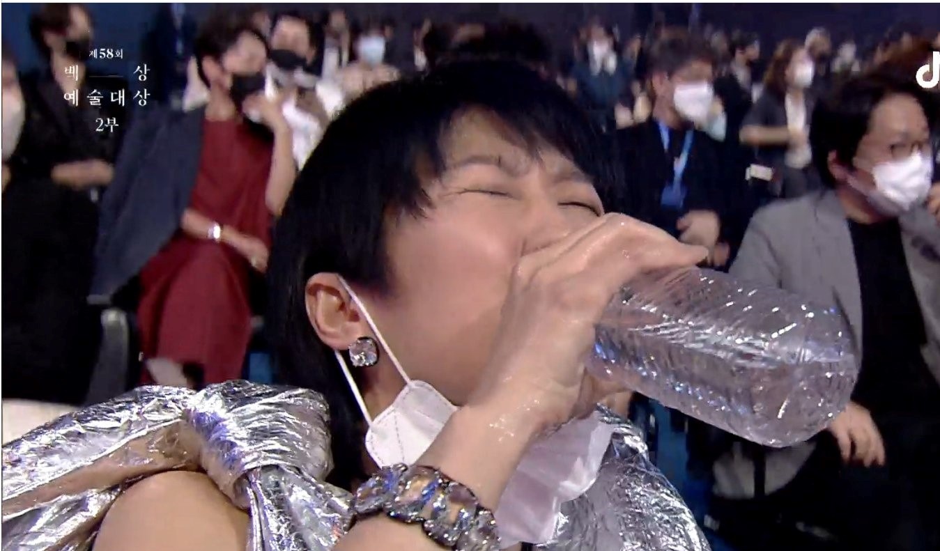 Biểu cảm hài hước của Hong Jin Kyung ảnh 6 Bieu cam hai huoc cua Hong Jin Kyung anh 6